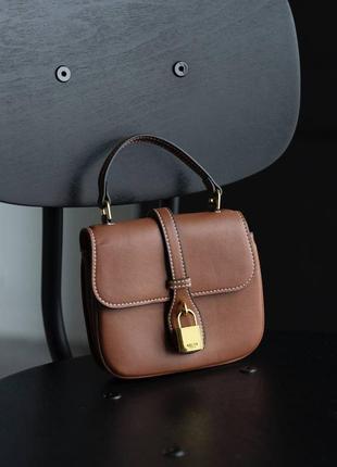 Женская кожаная сумочка в стиле celine. brown