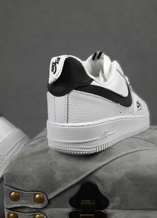Nike air force 1 белые с черным низкие кроссовки мужские найс весенние осенние демисезонные демисезонные топ качество2 фото