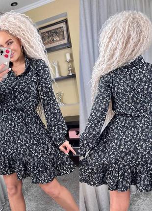 Платье в цветочек чёрное серое синее бирюзовое короткое платье рубашка с декольте на пуговицах приталенное а силуэта с длинными рукавами фонариками