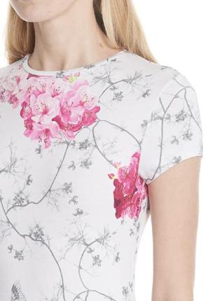 Футболка в ніжний квітковий принт від ted baker