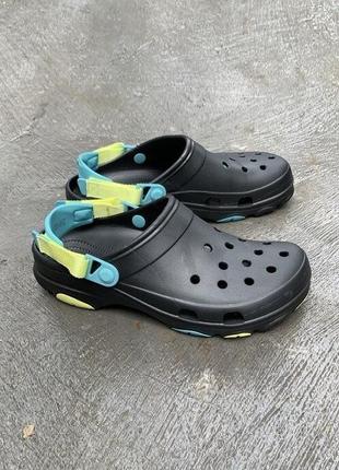 Крокс класік клог алл террейн чорні crocs classic all-terrain clog black/multi1 фото