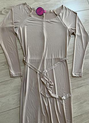 Платье длинное нюдовое пудровое трикотажное макси-миди5 фото