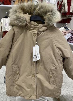 Детская парка zara с деталью из искусственного меха унисекс утепленная куртка зара хаки курточка8 фото