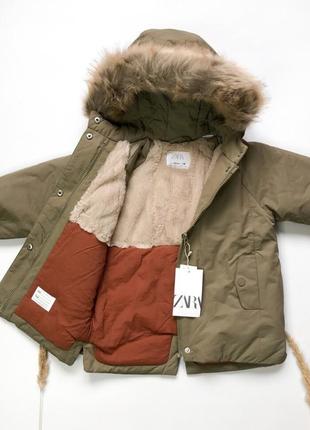 Детская парка zara с деталью из искусственного меха унисекс утепленная куртка зара хаки курточка2 фото