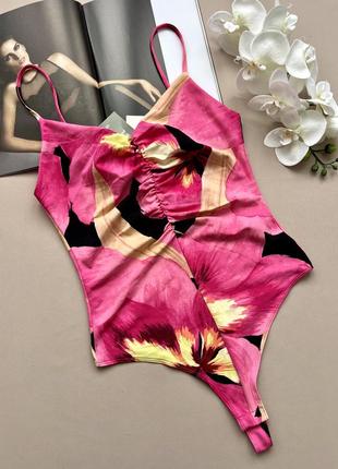 Яскравий літній боді - стрінг на бретельках