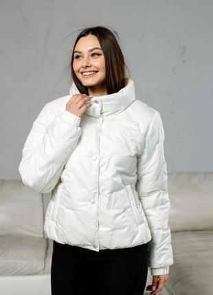 Весняна куртка.