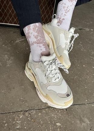 Жіночі кросівки balenciaga triple s  люкс якість6 фото