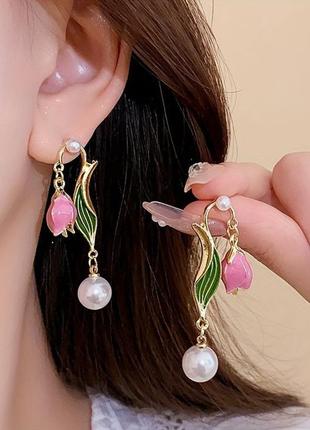 Серьги цветы с жемчужинами листочек нежные серьги