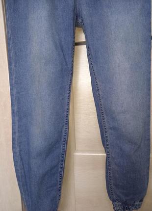 Модные стрейчевые джинсы свободные джоггеры брюки брюки на высокой посадке для девочки 8-9 лет 1344 фото