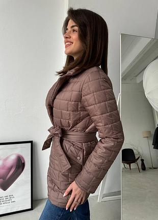 Жіноча стильна весняна демісезонна куртка осінь весна молочна графіт чорна з пояском...