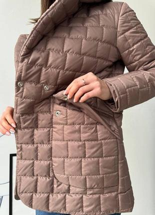 Жіноча стильна весняна демісезонна куртка осінь весна молочна графіт чорна з пояском...