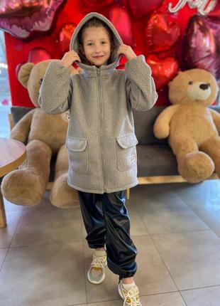 Демисезонное пальто для девочек