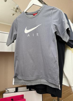 Женская футболка nike air