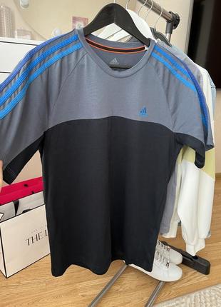 Чоловіча футболка addidas