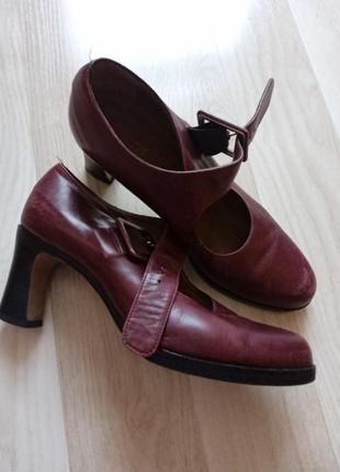 Туфельки сандалі жіночі вінтажні ретро туфлі натуральна шкіра женские кожа 36-37 туфли