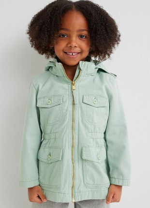 В наличии куртка на теплую весну от н&м, парка