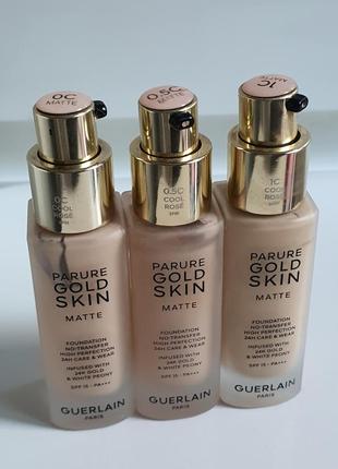 Стійкий матуючий тональний крем guerlain parure gold skin matte foundation spf 153 фото