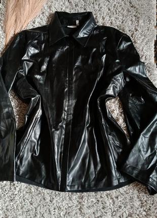 Кожаная трендовая рубашка куртка lisa toss 🖤2 фото