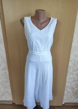 Біле красиве фактурне плаття міді3 фото
