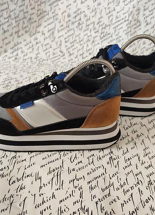 Кросівки victoria