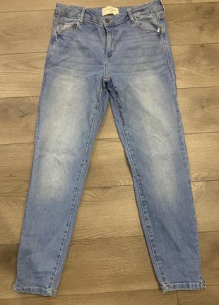 Джинсы reserved