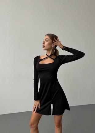 Платье с завязкой