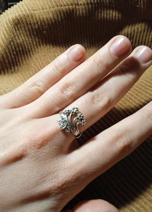 Серебряное кольцо