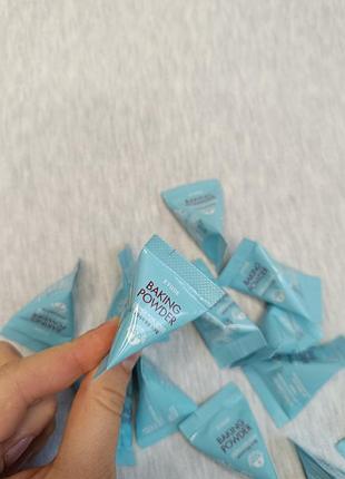 Скраб із частинками соди baking powder  від etude house