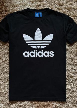 Футболка adidas originals, оригинал1 фото