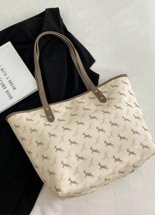 Сумка тоут на магните с принтом кремовая стильная сумка