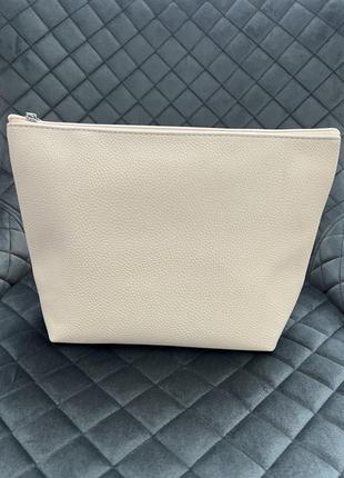 Вмістка, якісна косметичка