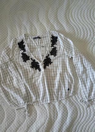 Блузка-вишиванка abercrombie р-р s