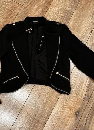 Женский, черный, укороченный пиджак