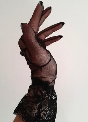 Короткие фатиновые перчатки черные варежки из фатина перчатки из сетки