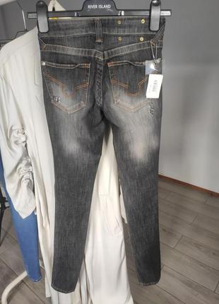 Потертые джинсы sos7 фото