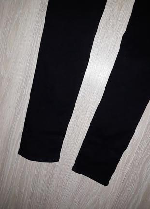 Стрейчевые джинсы скины h&m на 10-11 лет3 фото