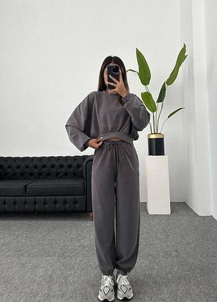 Спортивный костюм