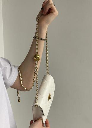 Кросс боди на цепочке, сумка через плечо из экокожи, женская сумочка белая с золотой фурнитурой4 фото