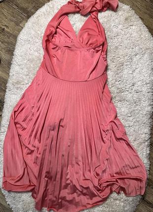 Сукня в стилі мерлін монро рожева з відкритою спиною5 фото