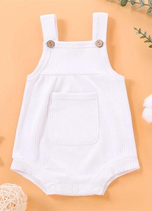 Детский комбинезон без рукавов с однотонным карманным декором