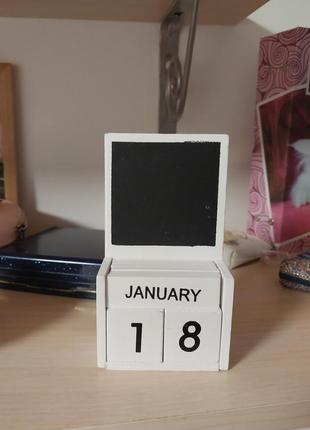 Декоративный календарь кубиками