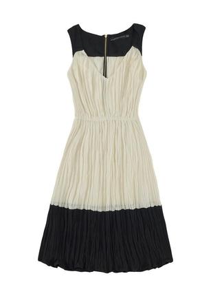 Молочное с чёрным платье zara