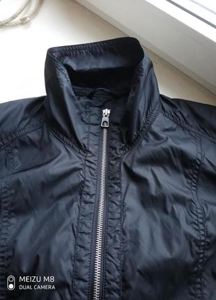 (605) Чудова жіноча куртка/вітровка h&amp;m/розмір євро 425 фото
