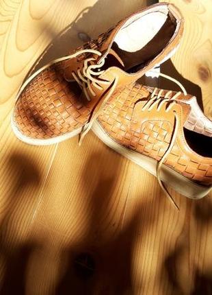 Черевики туфлі руді плетені на шнурках і товстій підошві2 фото