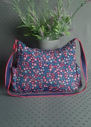 Красивая сумка в цветы фирмы cath kidston в новом состоянии3 фото