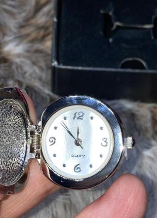 Шикарные необычные новые часы перстень кольцо от avon кварцевые на подарок3 фото