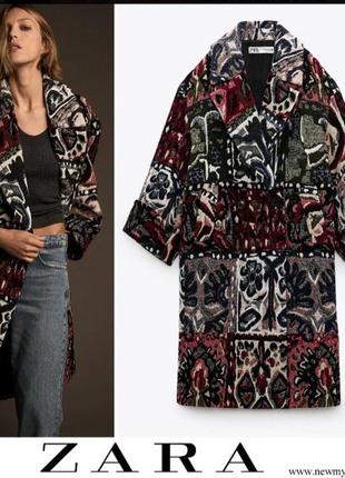 Роскошное жаккардовое пальто zara демисезон