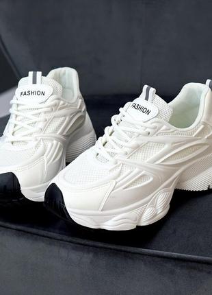 Жіночі кросівки екошкіра чорні та білі2 фото