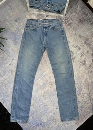 Levis 501 блакитні класичні джинси прямого крою w33 l36
