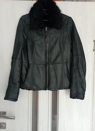 Куртка hugo boss.